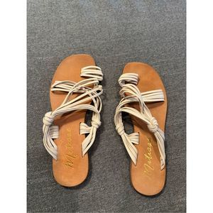 Matisse straps slip on sandal women’s 9